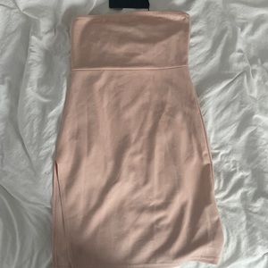 BRAND NEW Pretty Little Thing strapless body on dress